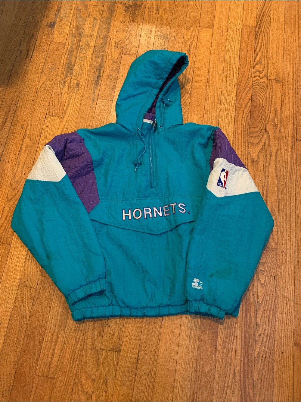 Vintage 90s NBA Charlotte Hornets Pullover Puffer Starter Jacket